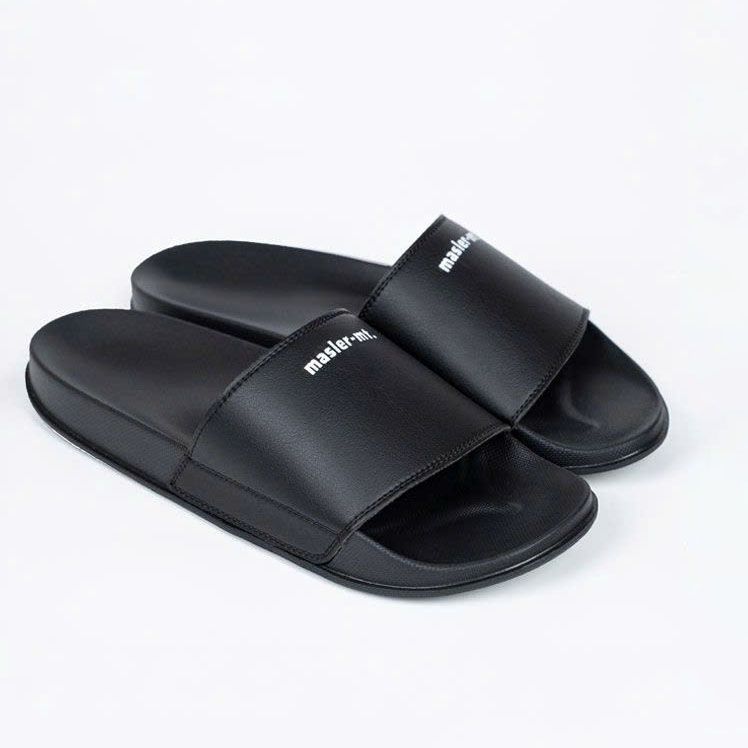  Dép da quai ngang nam nữ Unisex Slipper M Masler-MT màu đen với quai thoáng khí và lớp đế bền bỉ chống trơn MT1 