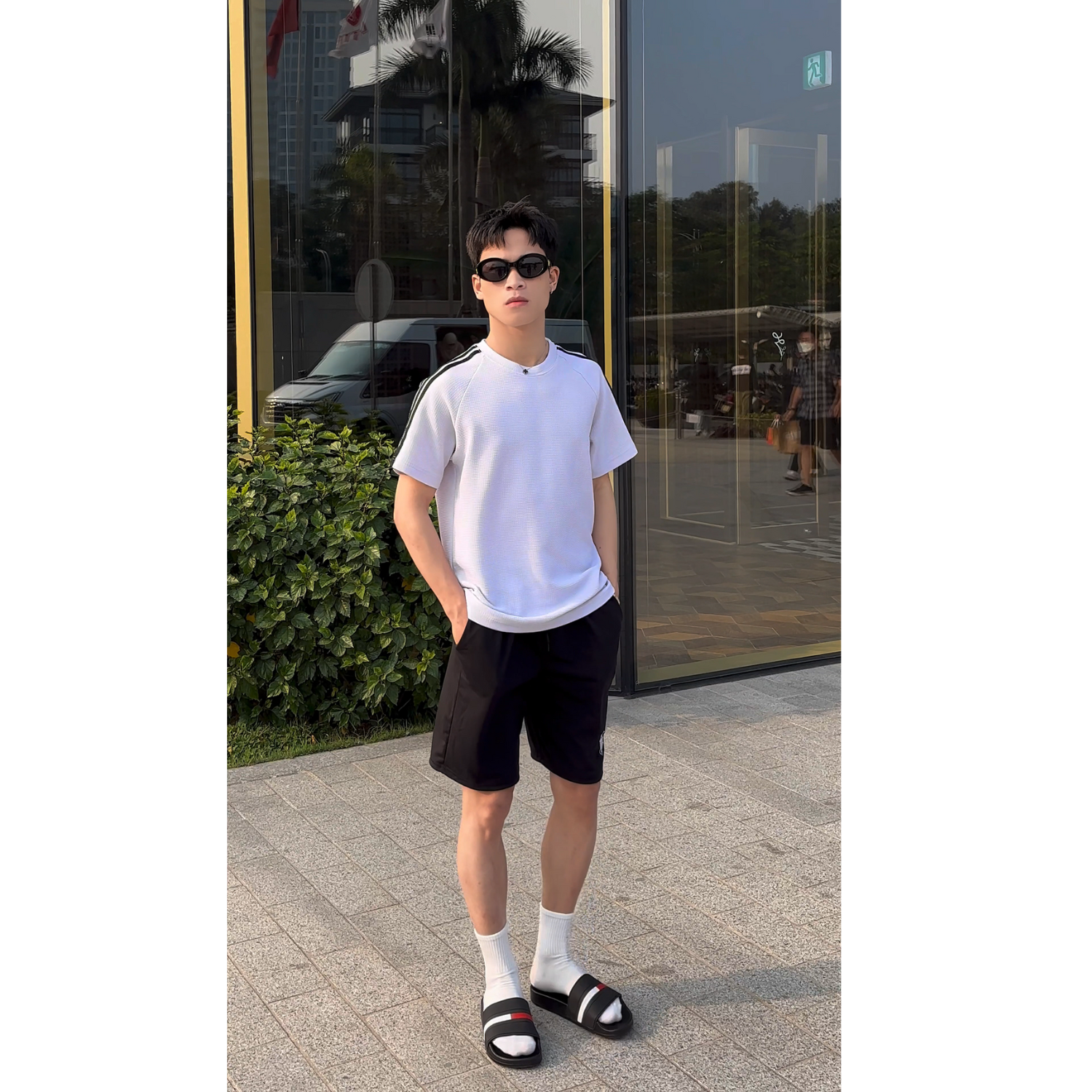  Dép quai ngang nam nữ Unisex Slipper M Masler-MT màu đỏ sọc trắng, thiết kế đế chống trơn trượt và lớp quai êm chân TM 