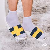  Dép quai ngang nam nữ Unisex Slipper M Masler-MT cờ đan mạch vàng với lớp đế chống trượt và quai êm chân DMV 