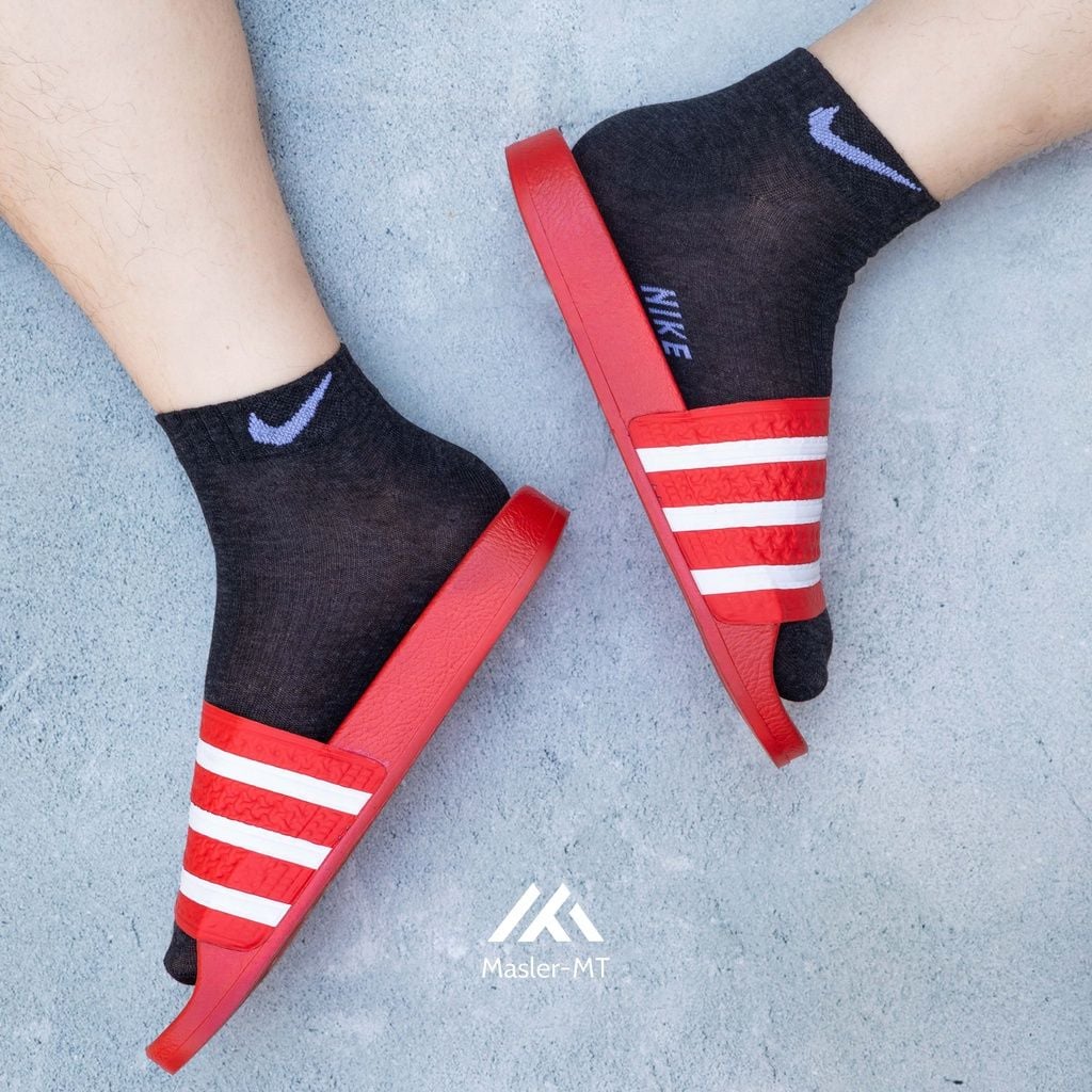  Dép quai ngang nam nữ Unisex Slipper M Masler-MT màu đỏ sọc trắng với lớp quai êm chân và đế chống trơn DST 