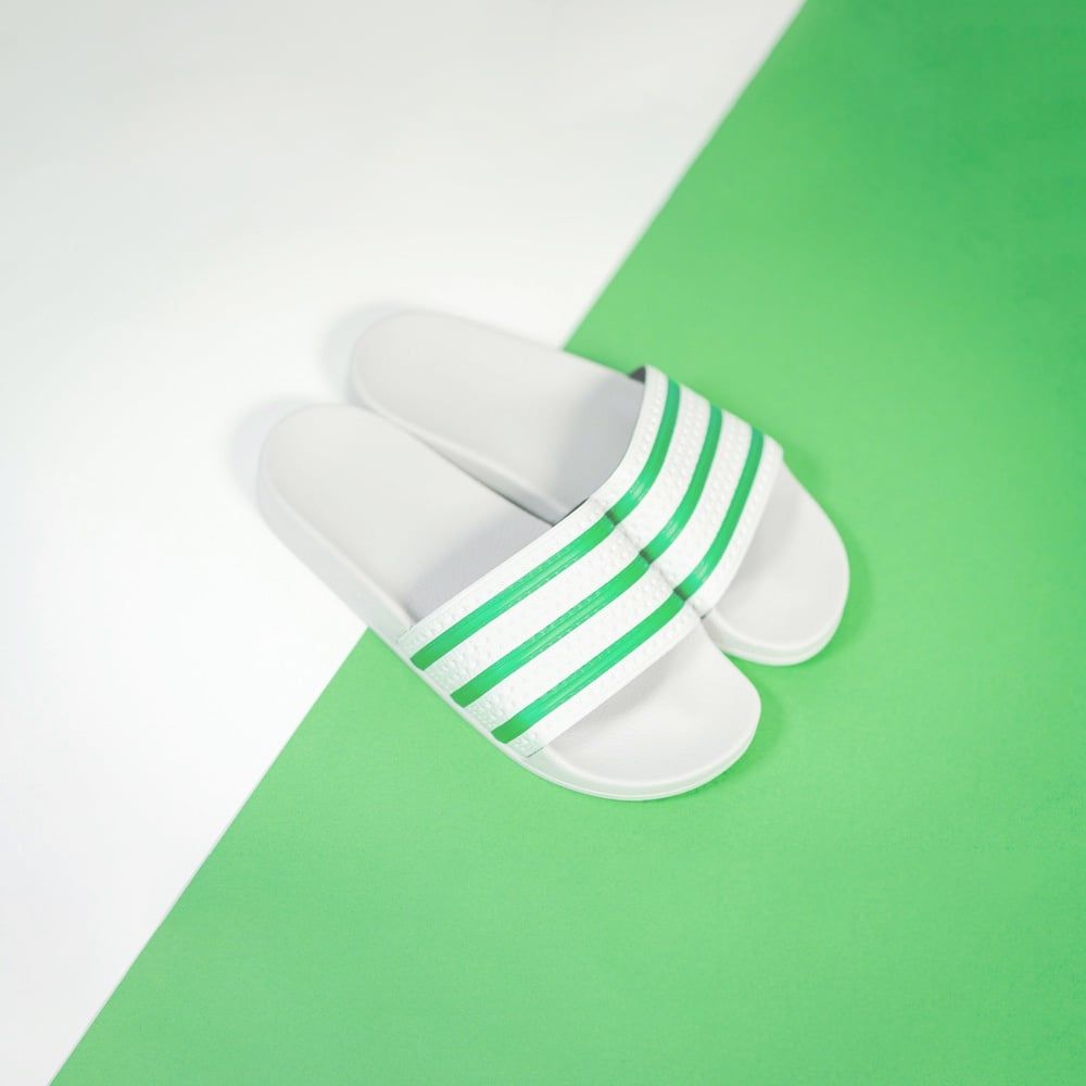  Dép quai ngang nam nữ Unisex Slipper M Masler-MT màu trắng sọc xanh lá có lớp đế dễ vệ sinh, chống trượt TSL 