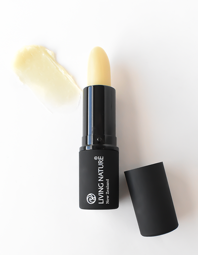 Son dưỡng môi Living Nature Lip Hydrator 01 (3.8g)