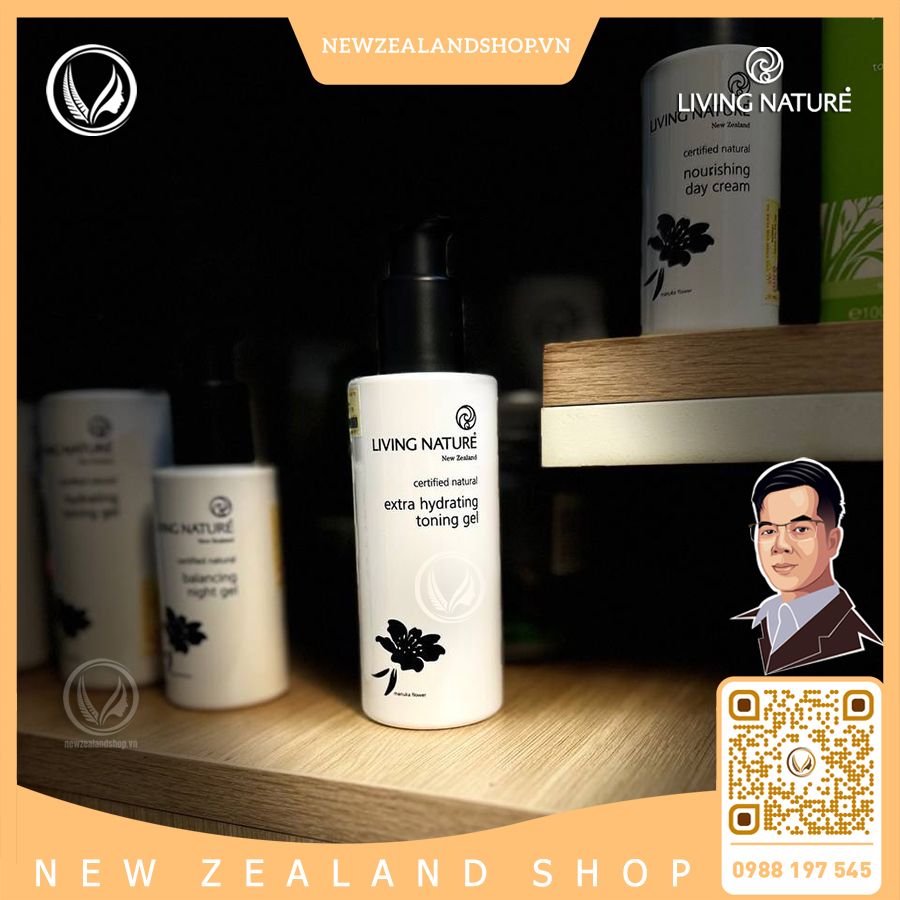 Gel siêu dưỡng ẩm cho da thường và khô Living Nature Extra Hydrating Toning Gel 120ml