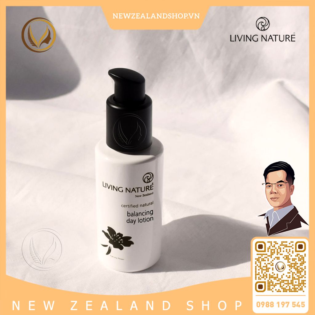 Sữa dưỡng ẩm ban ngày da dầu mụn Living Nature Balancing Day Lotion 60ml