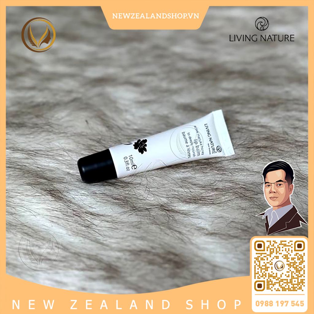 Son dưỡng môi dạng gel cho mọi loại da Living Nature Lip Balm 10ml