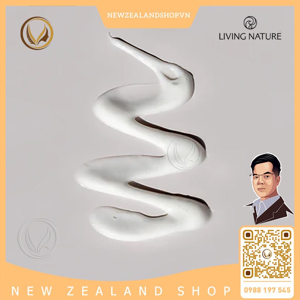 Sữa rửa mặt cho da nhạy cảm Living Nature Sensitive Cleanser 100ml