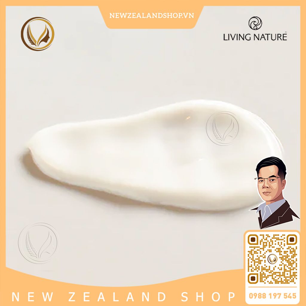 Sữa rửa mặt cho da thường, da khô Living Nature Vitalising Cleanser 120ml