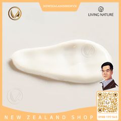 Sữa rửa mặt cho da thường, da khô Living Nature Vitalising Cleanser 120ml