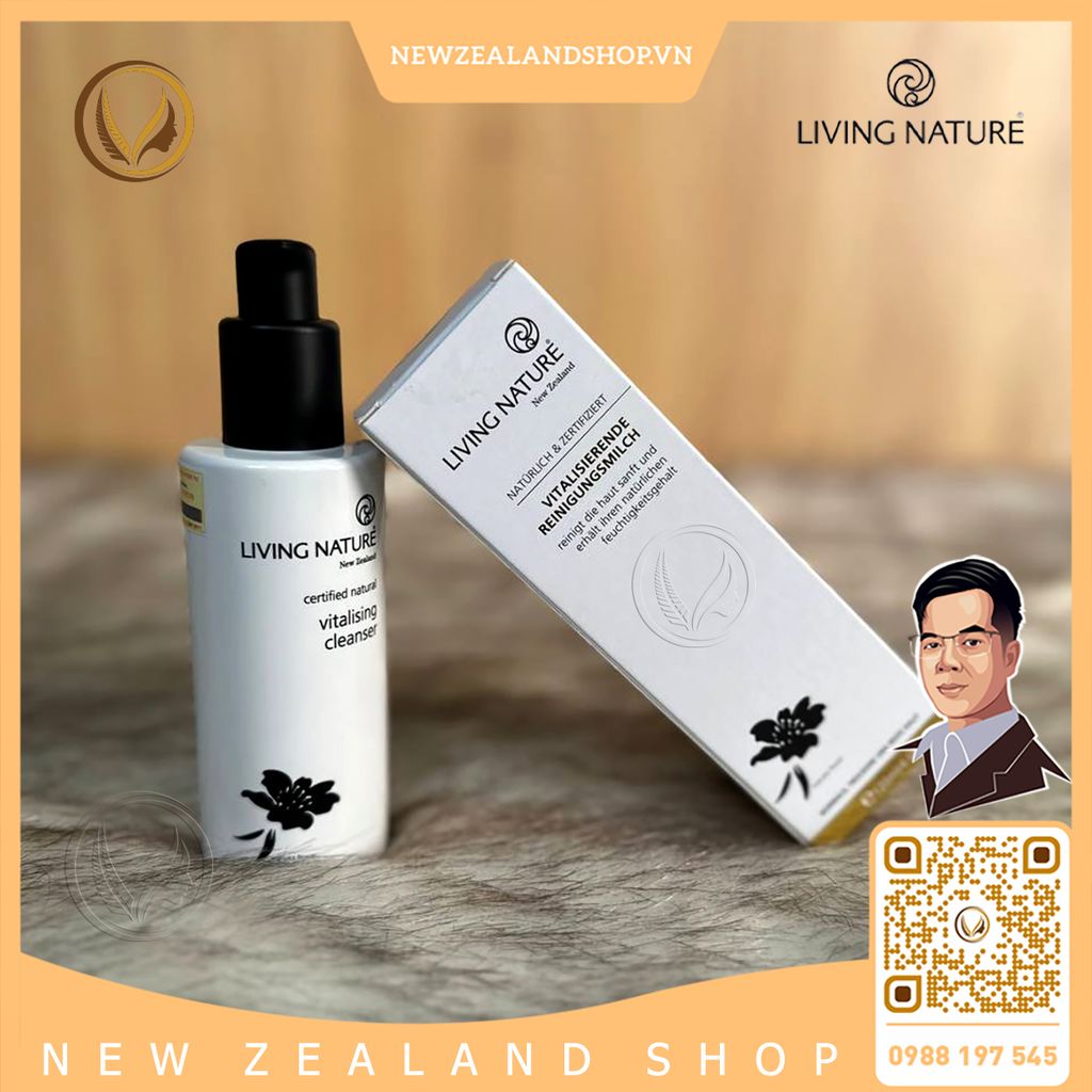 Sữa rửa mặt cho da thường, da khô Living Nature Vitalising Cleanser 120ml