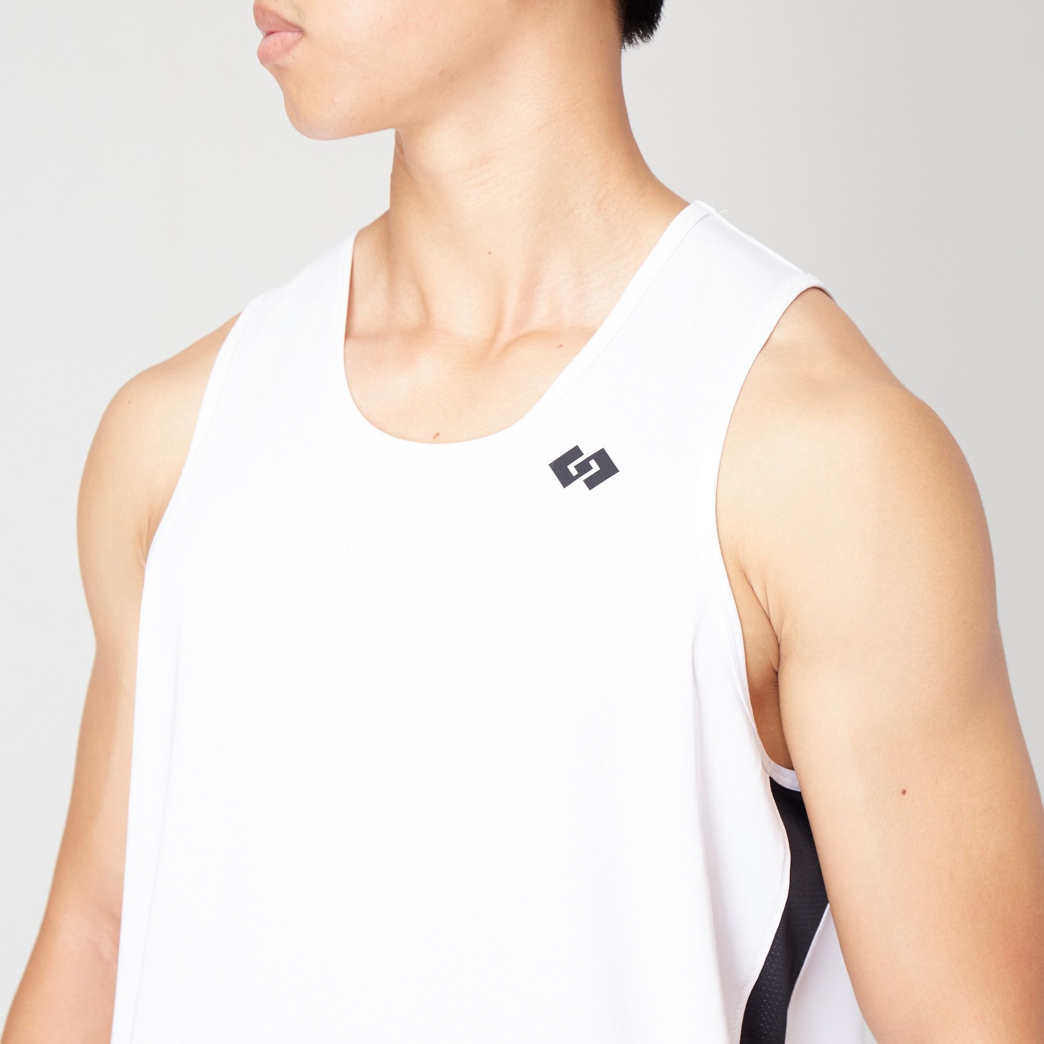  Áo Phối lưới GG Active With Mesh Tanktop (TRẮNG) 