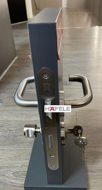 Tay nắm cửa Hafele 903.92.586