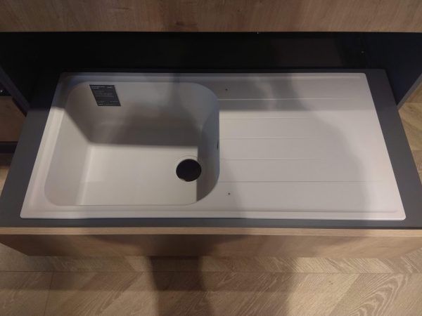 Chậu đá Hafele 1000mm HS19-GED1R60 màu kem 570.36.450