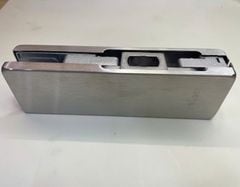 Kẹp kính dưới Hafele inox mờ 981.50.010