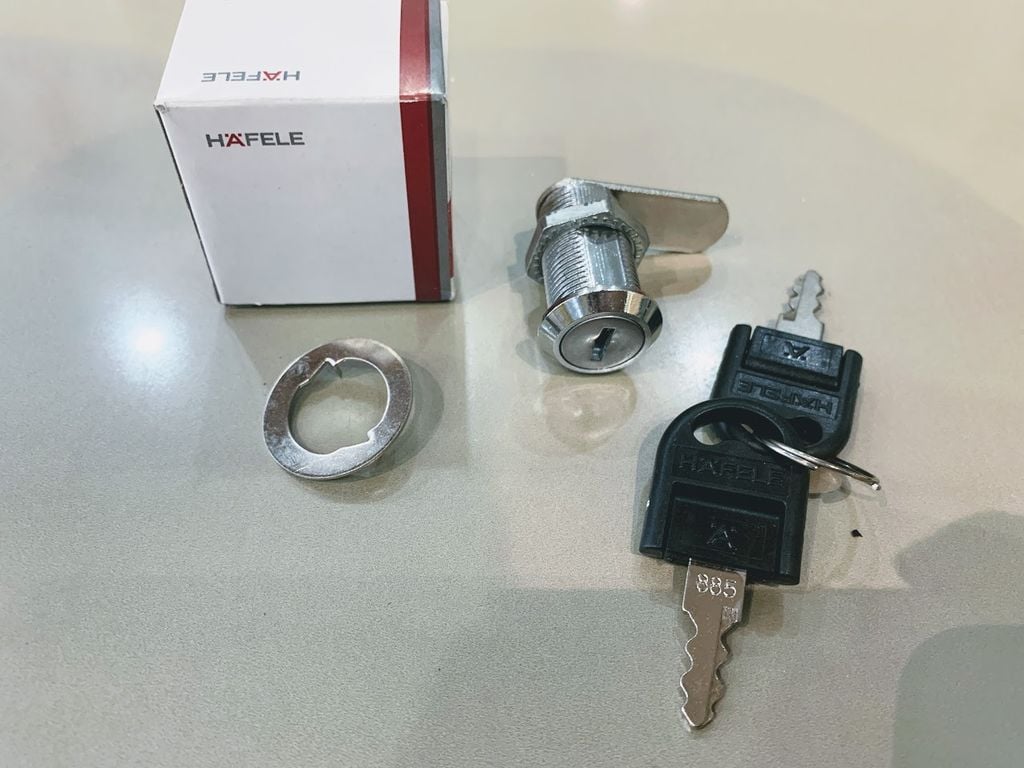 Khóa cốp Hafele 235.19.211