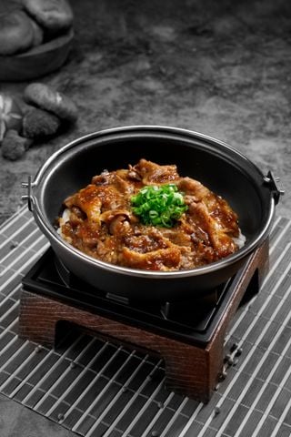  Cơm thố bò nướng size L (Beef Yakiniku Pot L) 