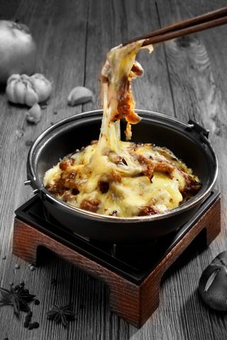  Cơm thố bò nướng & phô mai size L (Beef Yakiniku & Cheese Pot L) 