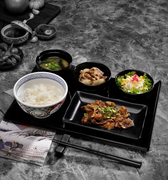 Set cơm bò nướng (Beef Yakiniku Set)