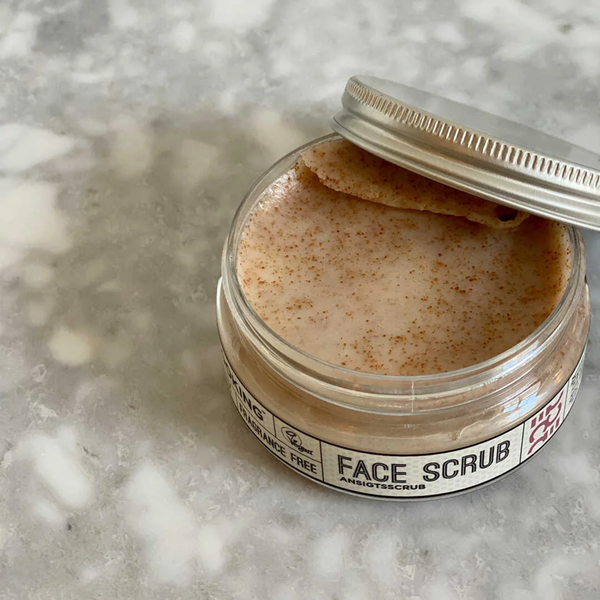  Tẩy tế bào chết cho mặt Face Scrub Fragrance Free 100ml (Không mùi) 
