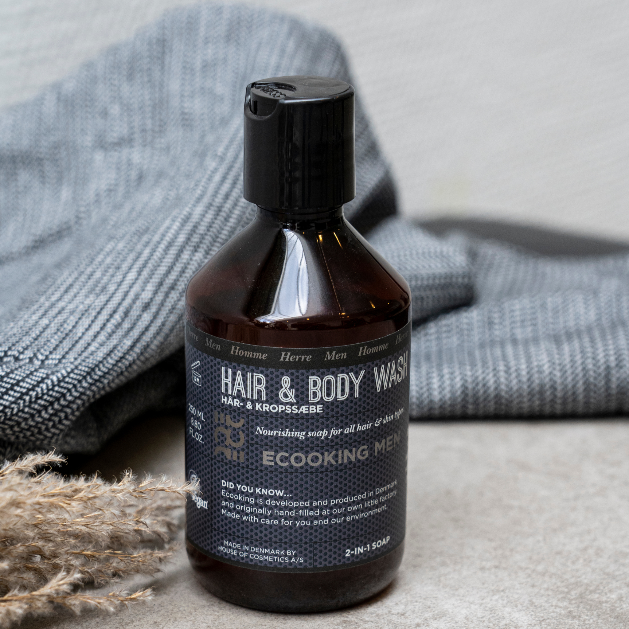  Dầu tắm gội toàn thân cho nam Men Hair & Body Wash 250ml. 