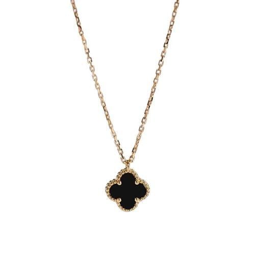  Sweet Alhambra pendant Van Cleef & Arpels 