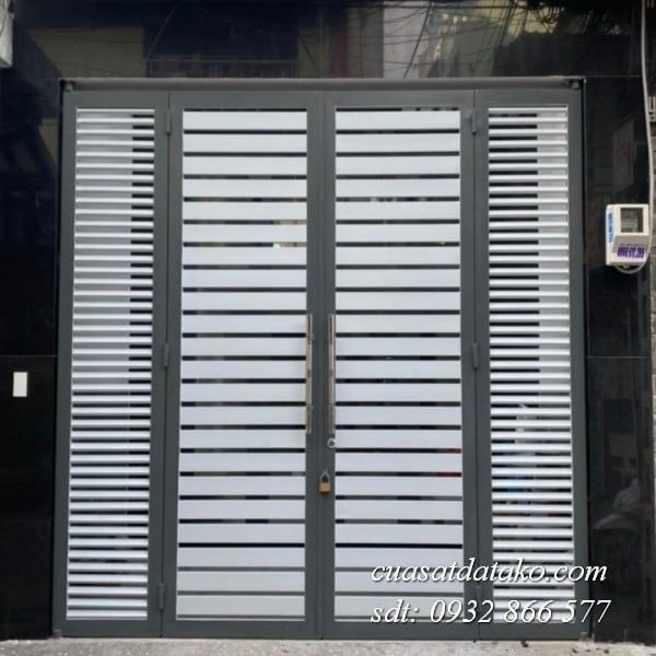 cổng sắt 4 cánh kín đáo