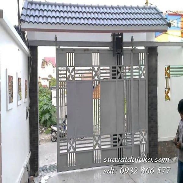 cổng sắt lùa treo