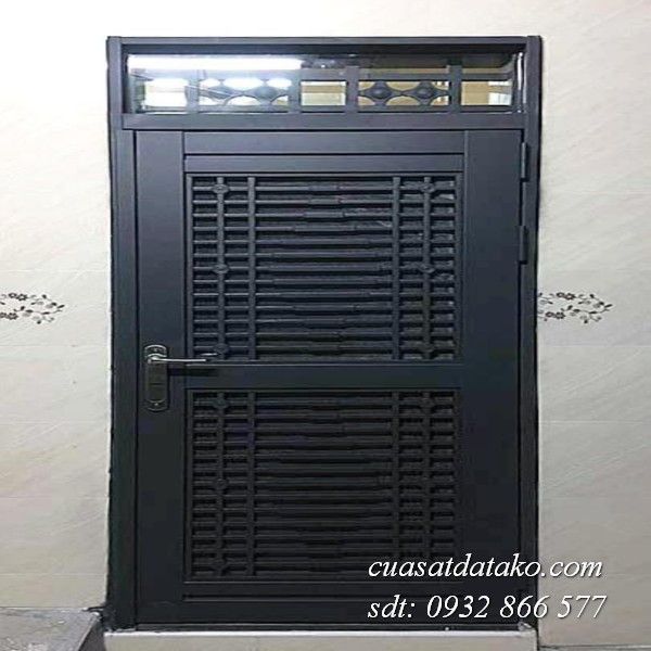 cửa sắt chung cư