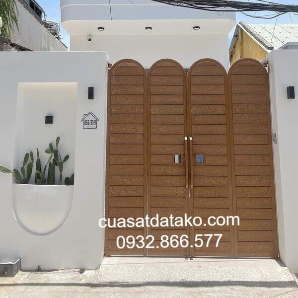 mẫu cửa cổng nhựa giả gỗ ngoài trời