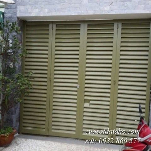 Mẫu cửa cổng sắt kín đáo giá rẻ