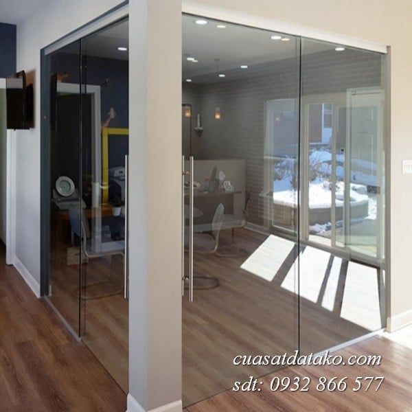 cửa kính cường lực mở lùa