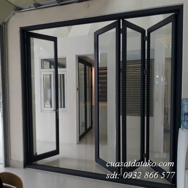 cửa nhôm xingfa xếp gấp 4 cánh
