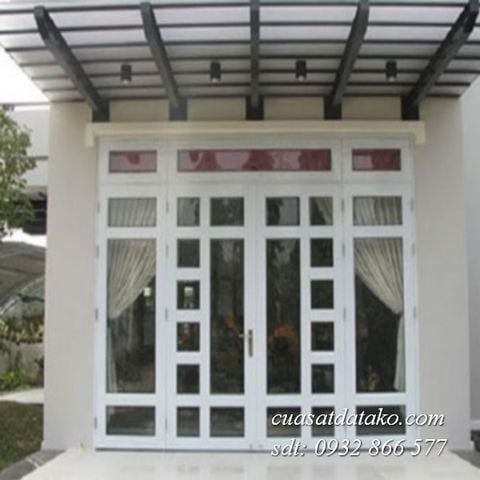 Cửa pano sắt 4 cánh