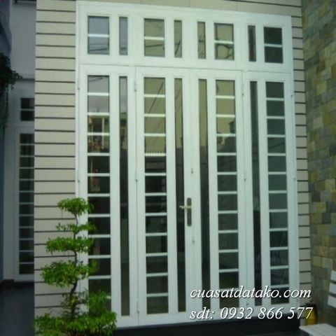 Cửa pano sắt kính