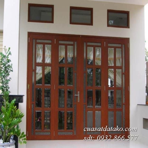 cửa sắt 4 cánh giả gỗ
