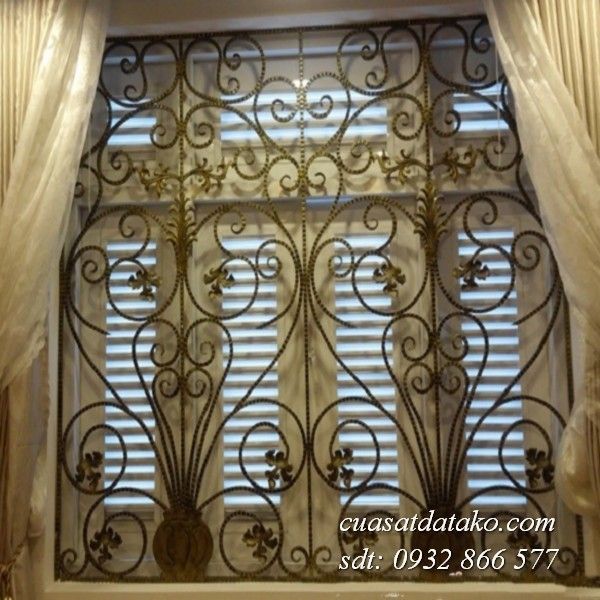 Khung bảo vệ cửa sổ sắt mỹ thuật