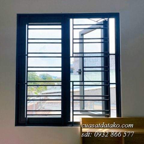 Khung sắt bảo vệ dành cho cửa nhôm