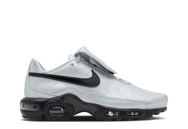  Nike Air Max Plus Tiempo Wolf Grey Black 
