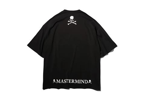  MASTERMIND WORLD x SEX PISTOLS The Band Big Logo Black Tee 