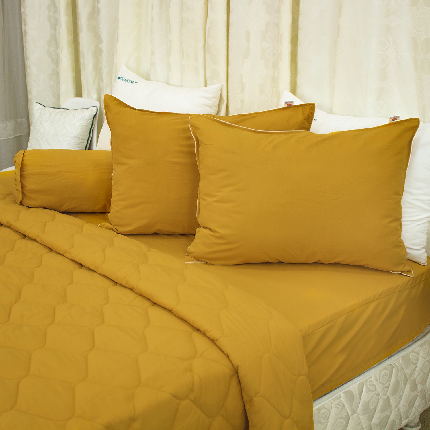  Bộ Ga Bọc Microfiber Chevery Màu Vàng Bò (3) 