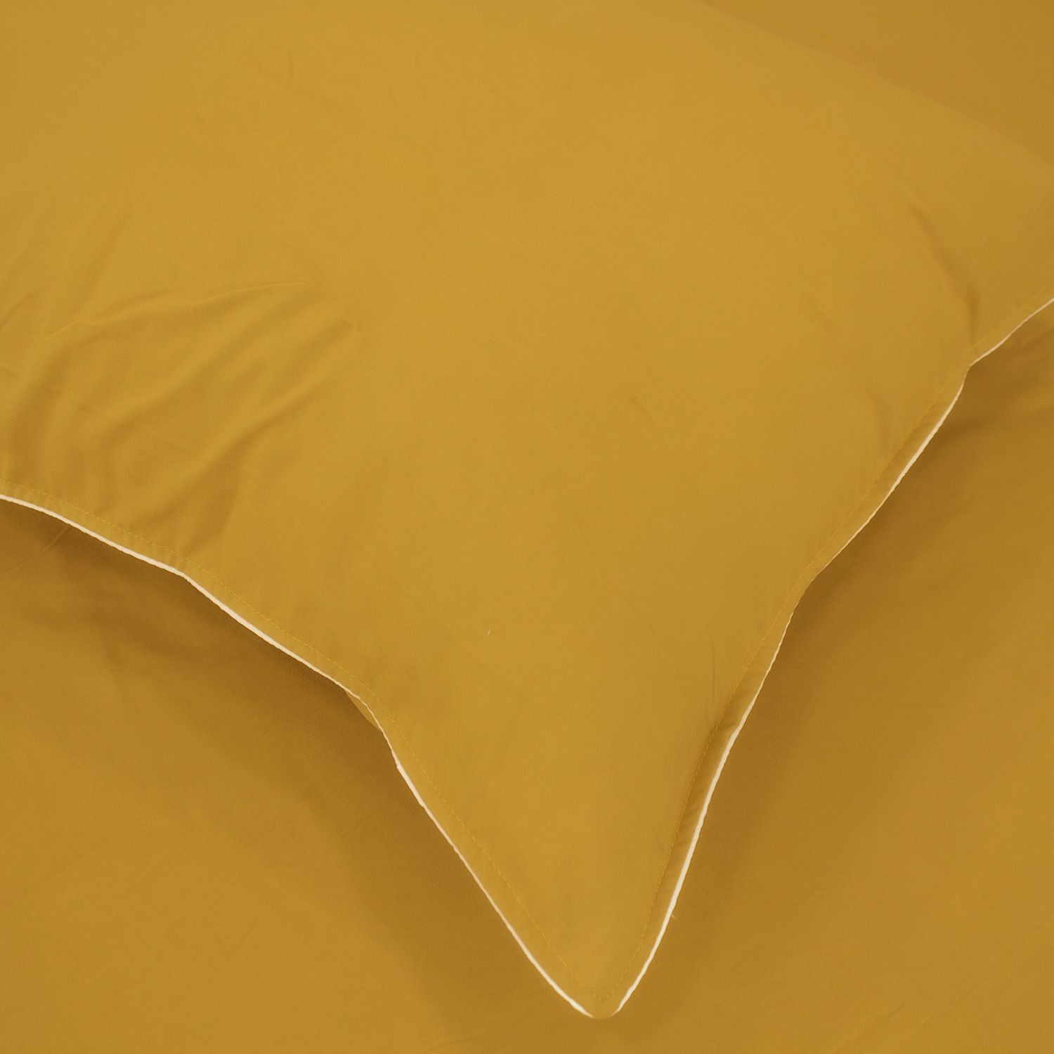  Bộ Ga Bọc Microfiber Chevery Màu Vàng Bò (3) 