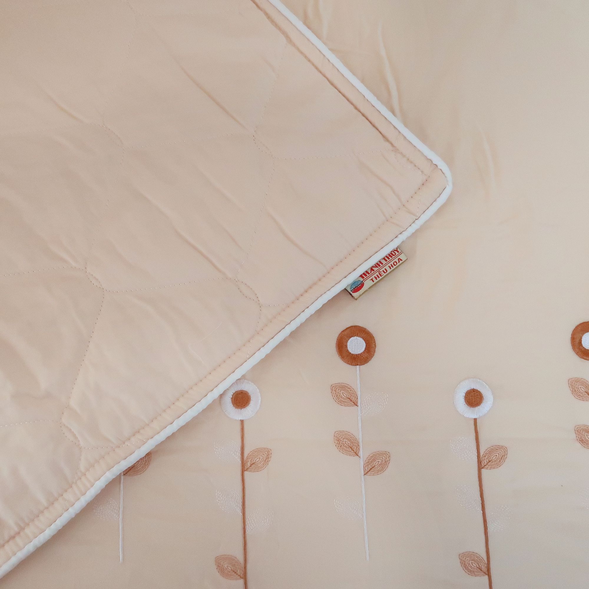  Bộ Ga Bọc Cotton Thêu Chân Màu Kem Sữa (11) 