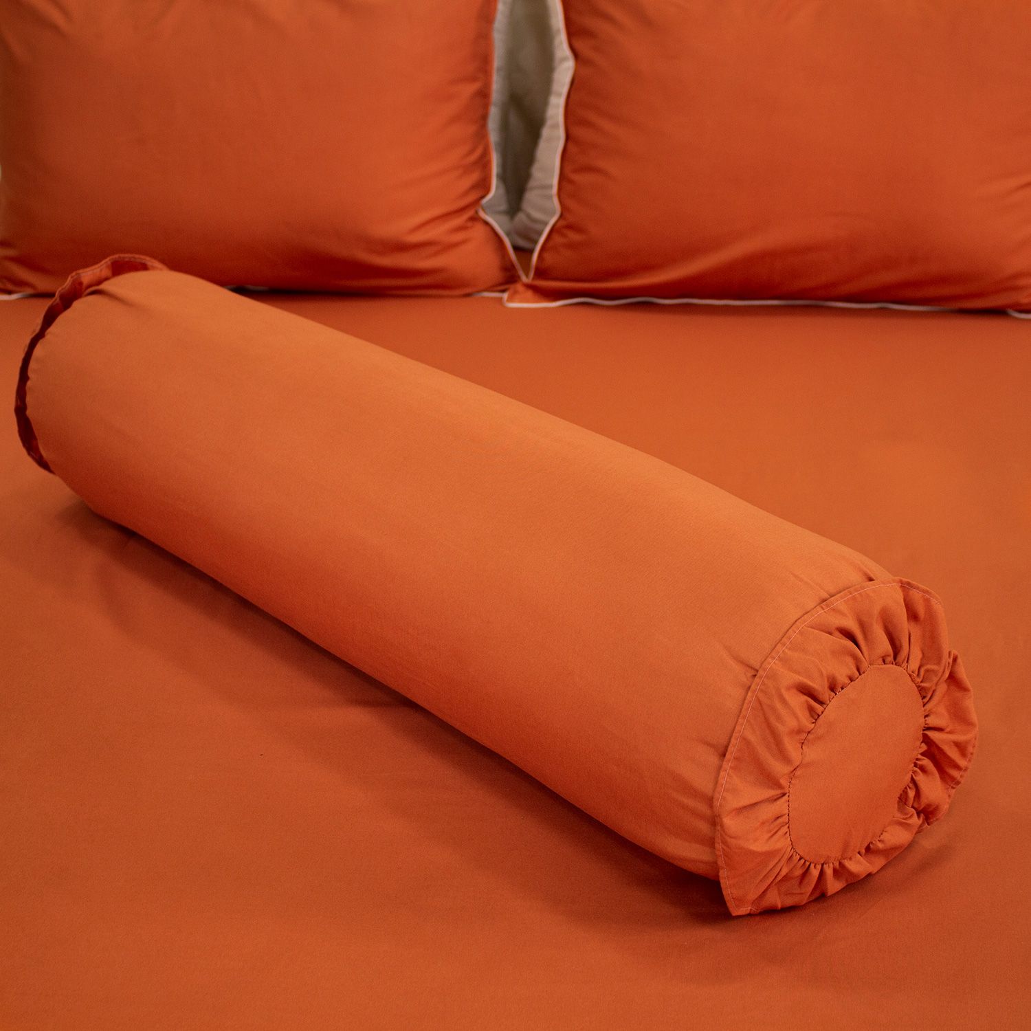  Bộ Ga Bọc Microfiber Chevery Màu Cam Đậm (1) 