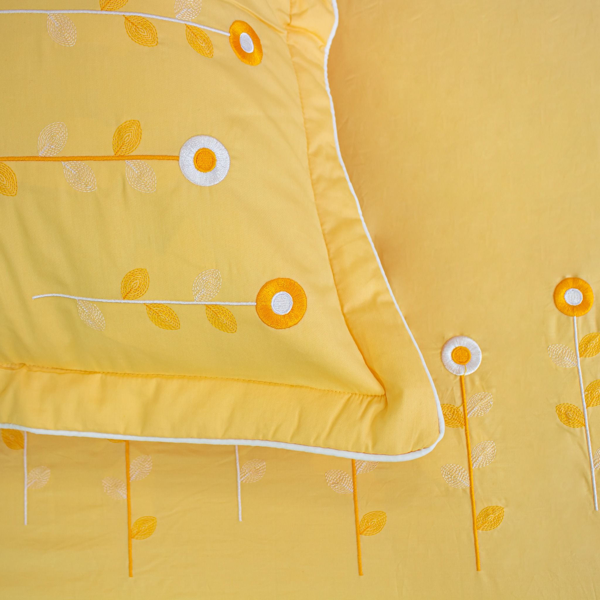  Bộ Ga Bọc Cotton Thêu Chân Màu Vàng (NS) 
