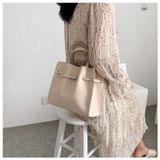  Túi xách công sở Lousia Betto phong cách Hàn Quốc 