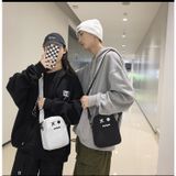 Túi đeo chéo ma nhỏ, the ghost chất ngầu Hot trend 
