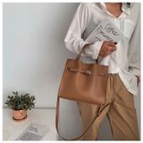  Túi xách công sở Lousia Betto phong cách Hàn Quốc 