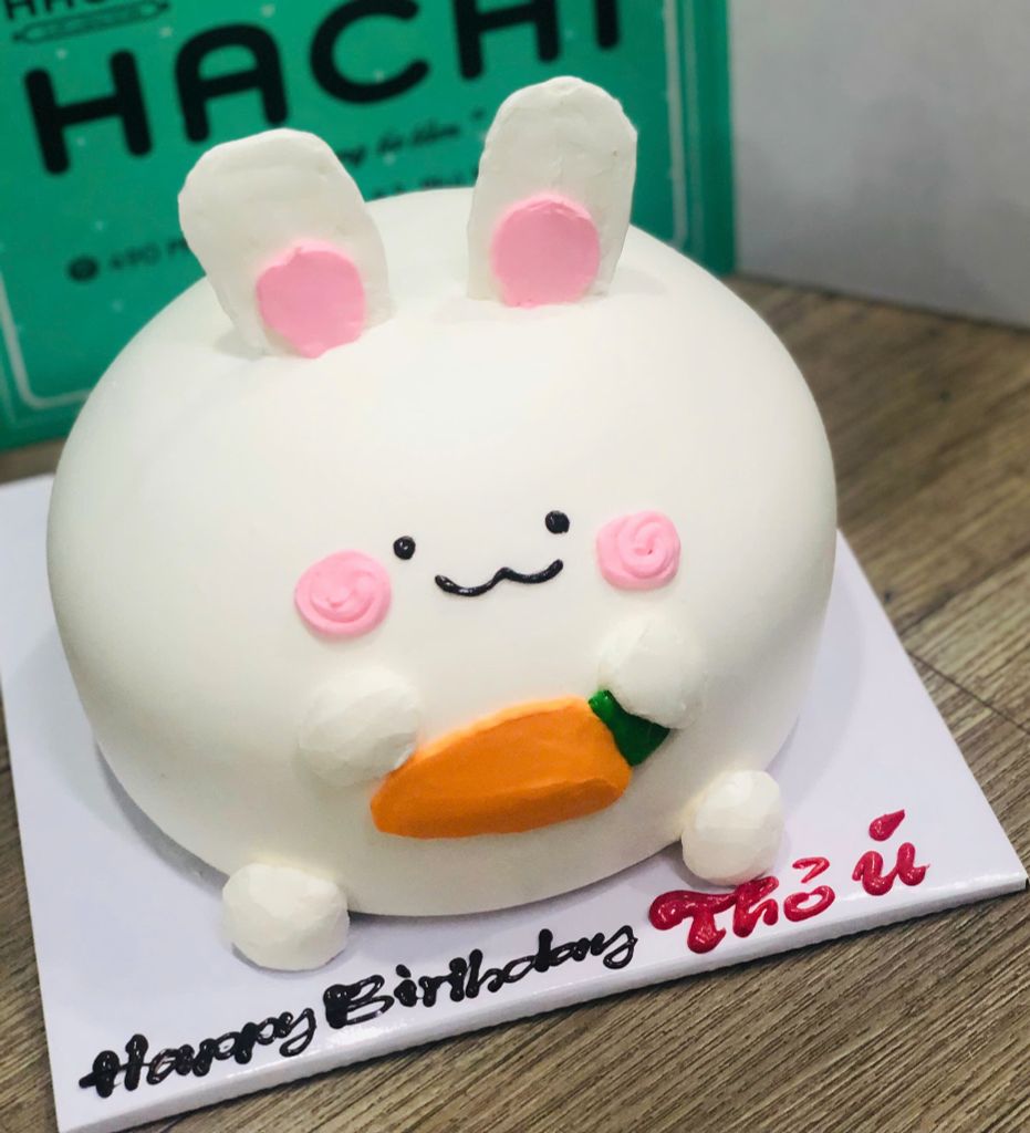  Bánh kem bắp thỏ trắng và carot 