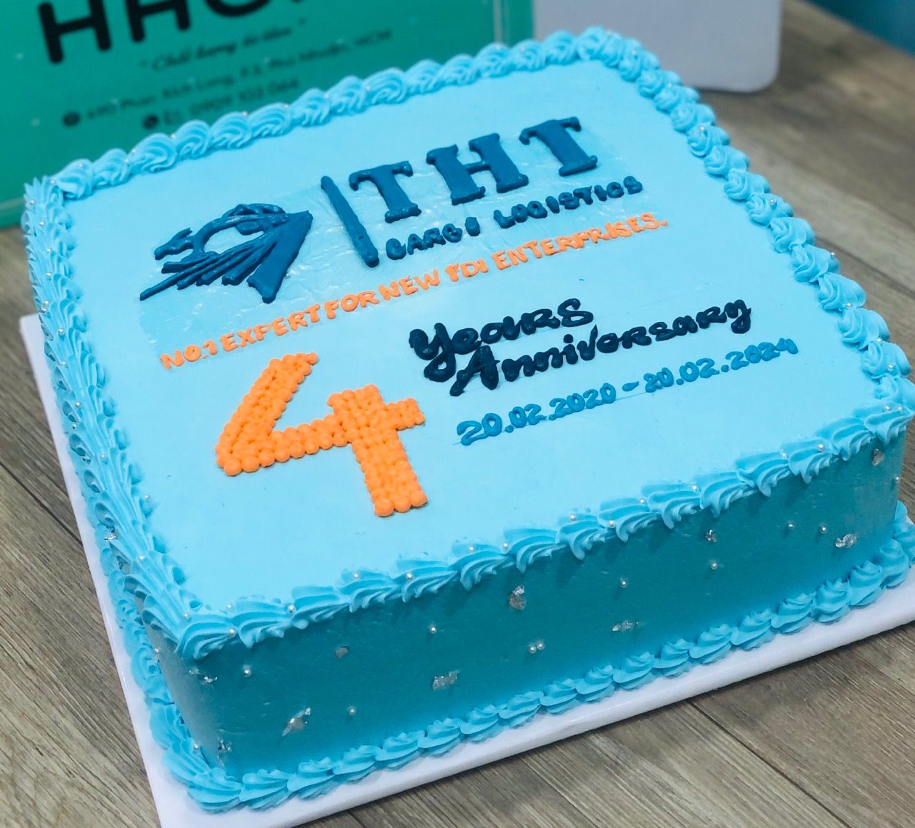  Bánh kem bắp kỷ niệm thành lập công ty 