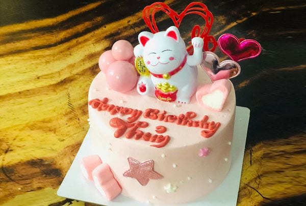  Bánh kem bắp  mèo  may  mắn 