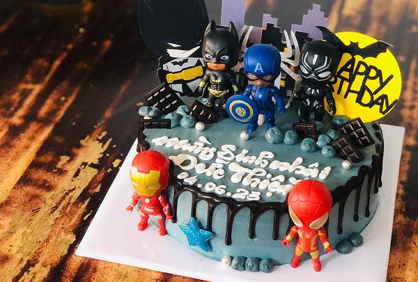  Bánh kem bắp biệt đội siêu anh  hùng 